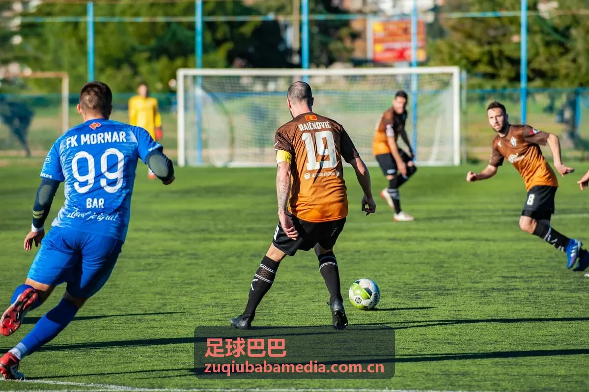 足球巴巴深度分析：篮球三分革命与空间理念